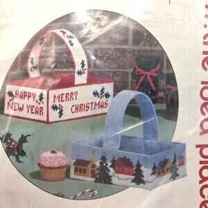 Mary Maxim Needlepoint Christmas Village 17422 Gift Basket Craft NOS Complete